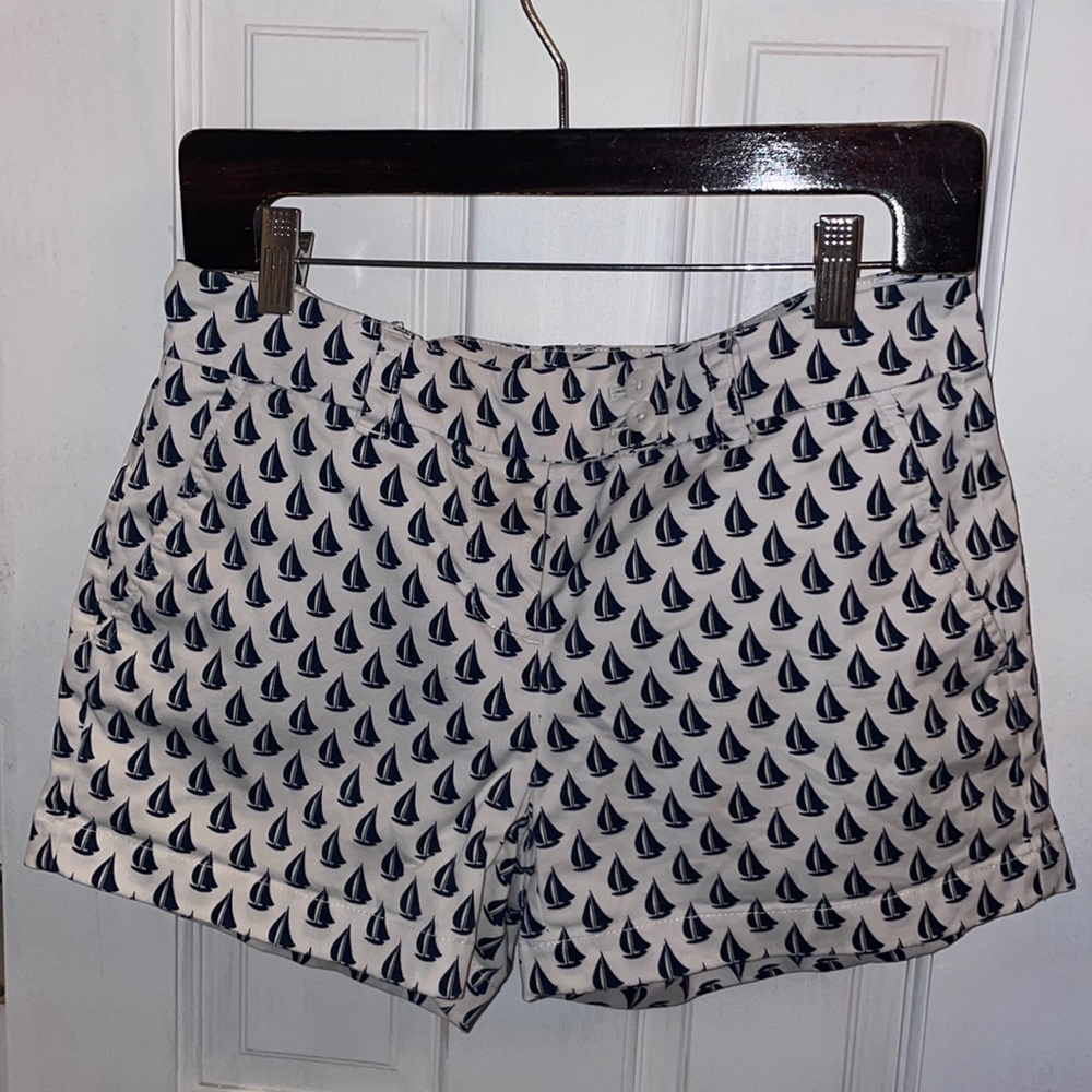 Women’s size 2 Vineyard Vines shorts